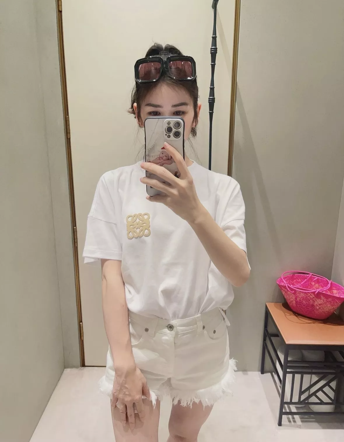 로에베 아나그램 자수 크롭 티 상세 이미지 2
