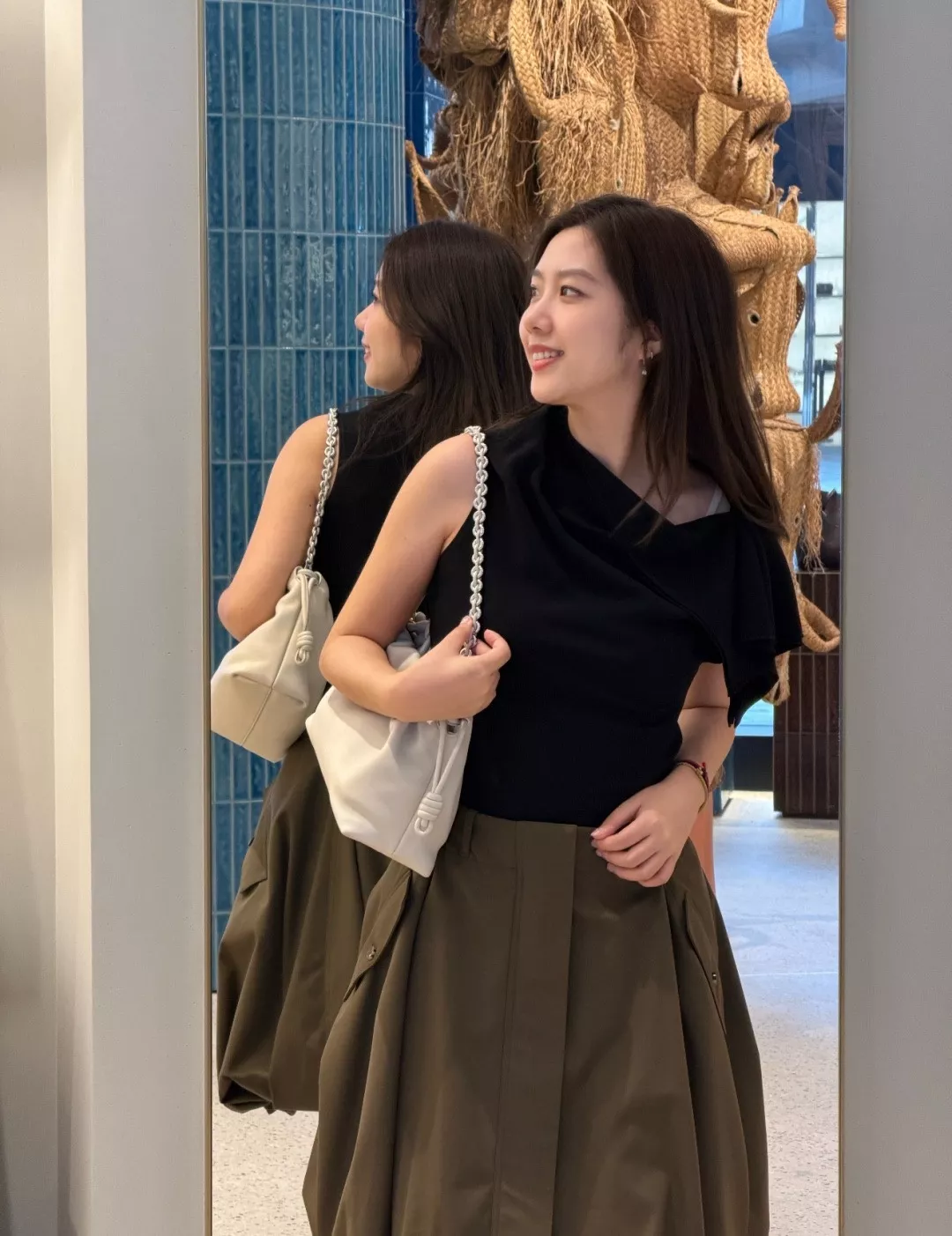 로에베 올리브 그린 벌룬 실루엣 스커트 상세 이미지 9
