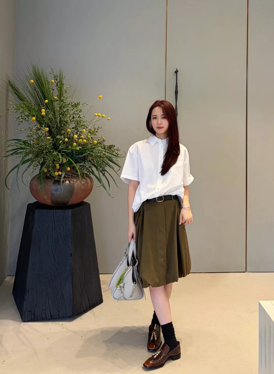 로에베 올리브 그린 벌룬 실루엣 스커트 상세 이미지 1