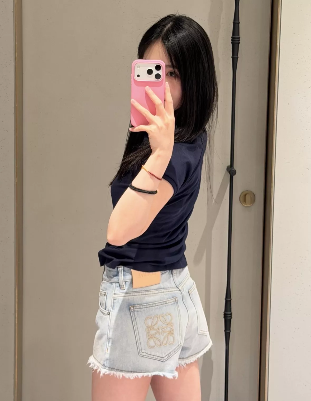 로에베 미니 자수 포인트 슬림 반팔 탑 상세 이미지 7