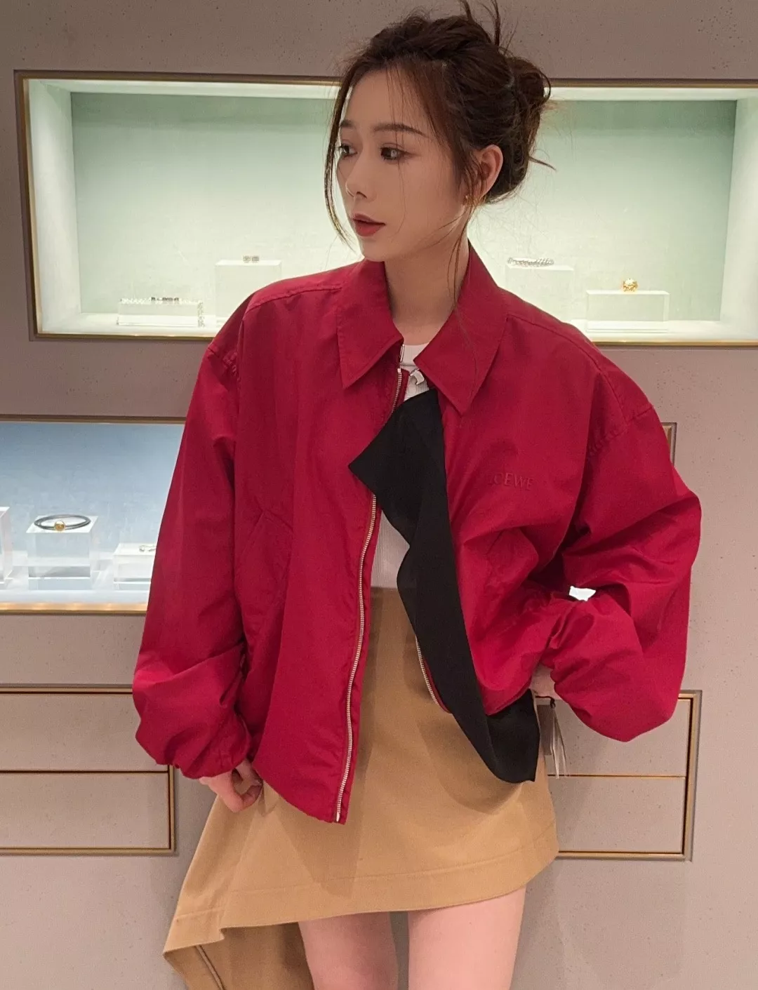 로에베 배색 포인트 경량 집업 아우터 상세 이미지 1
