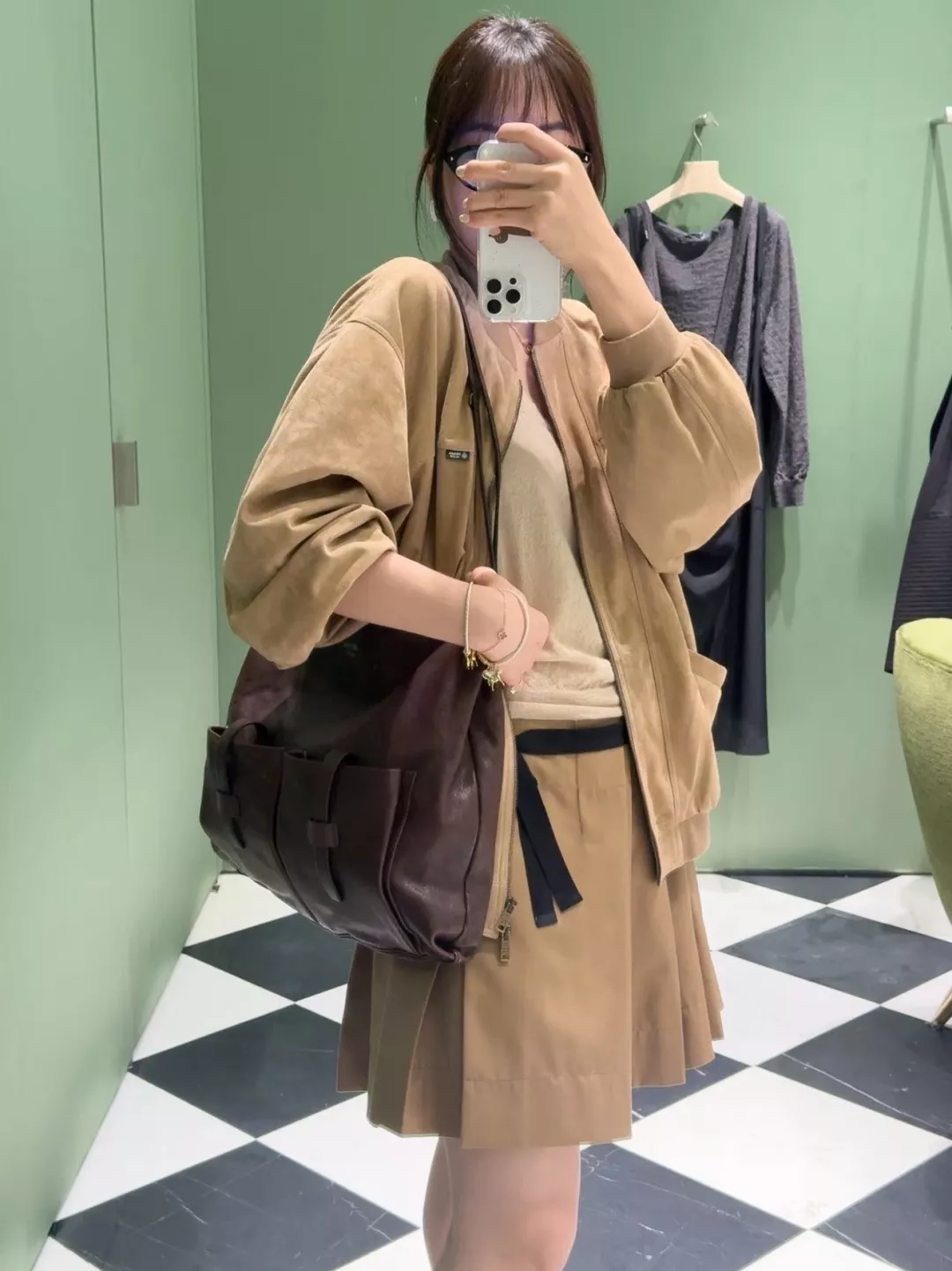 프라다 배색 벨트 플리츠 랩 스커트 상세 이미지 2