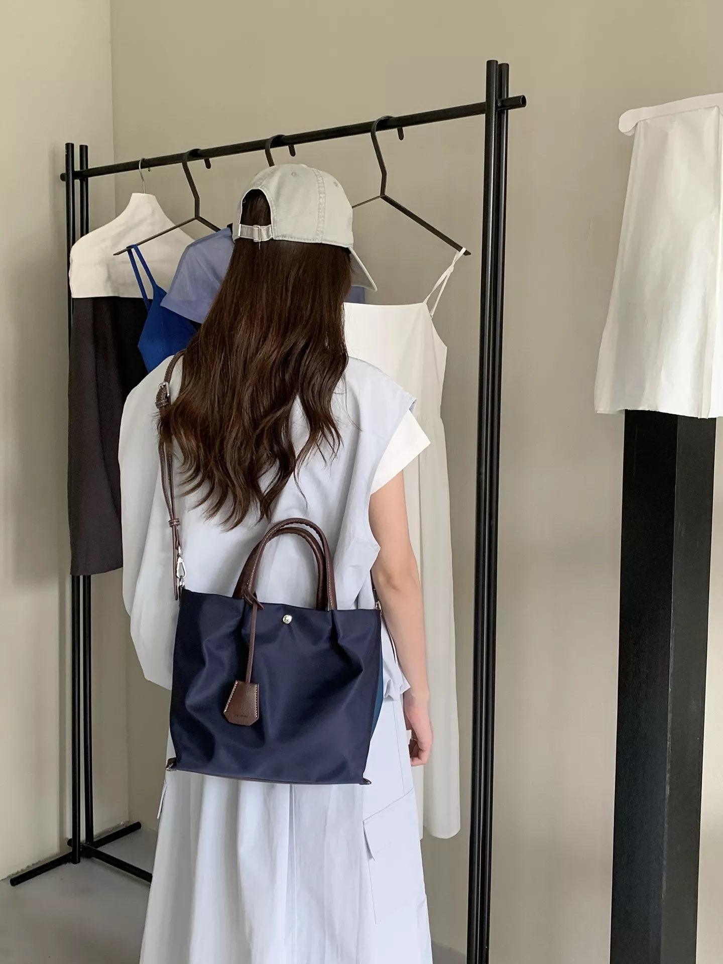 아넬로 리미티드 배색 손잡이 크로스백 상세 이미지 39