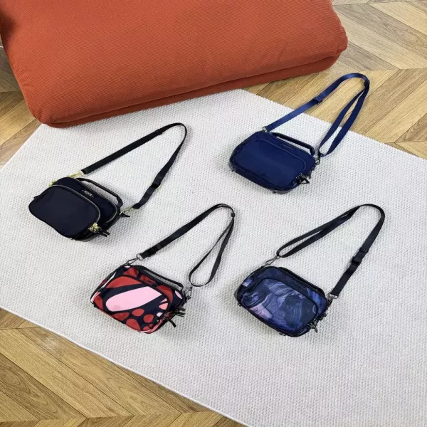 투미 보야져 티건 사선 메신저 스타일 백