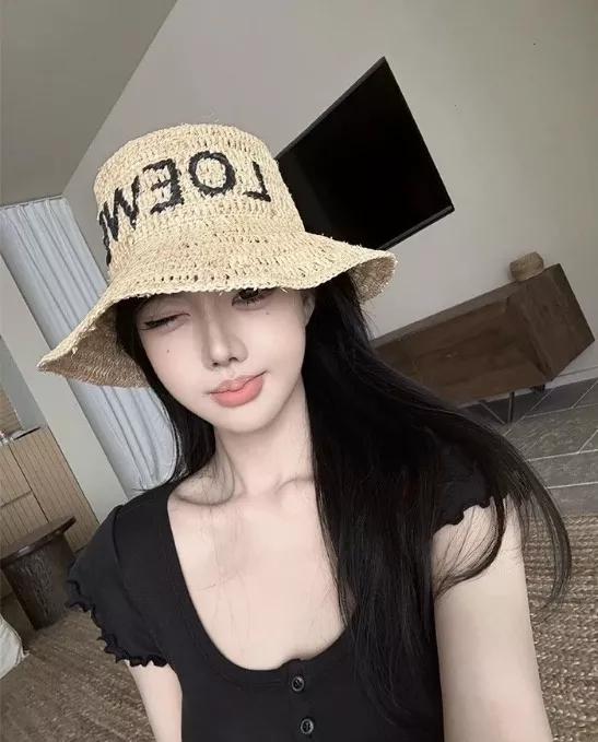로에베 자수 로고 라피아 스타일 모자 상세 이미지 4