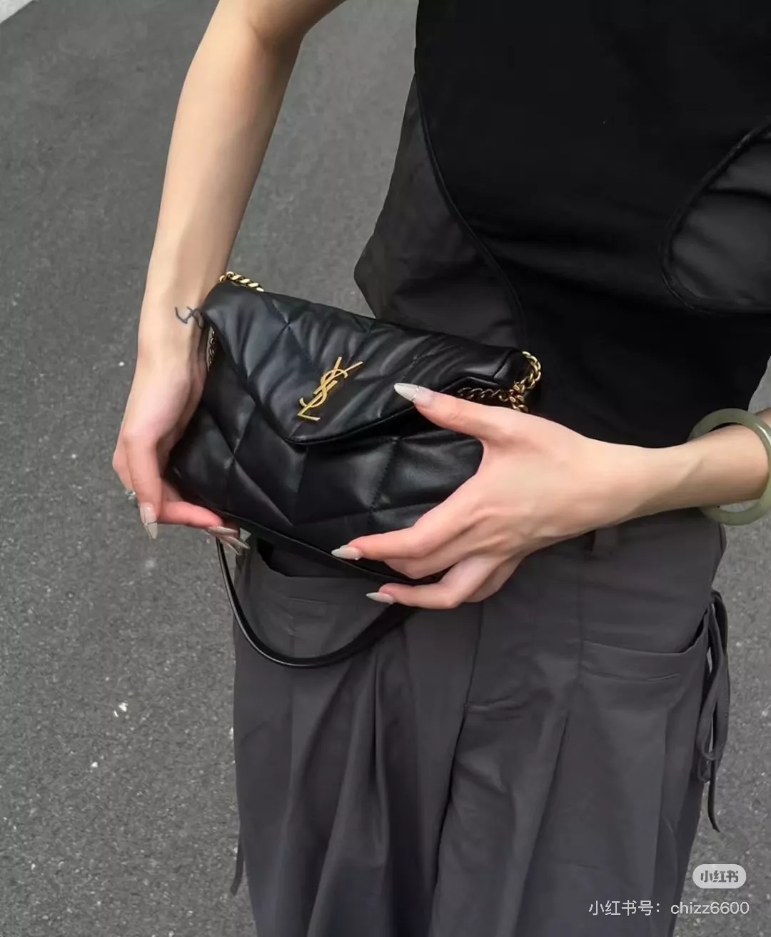 입생로랑 루루 퍼퍼 퀼팅 램스킨 백 상세 이미지 25