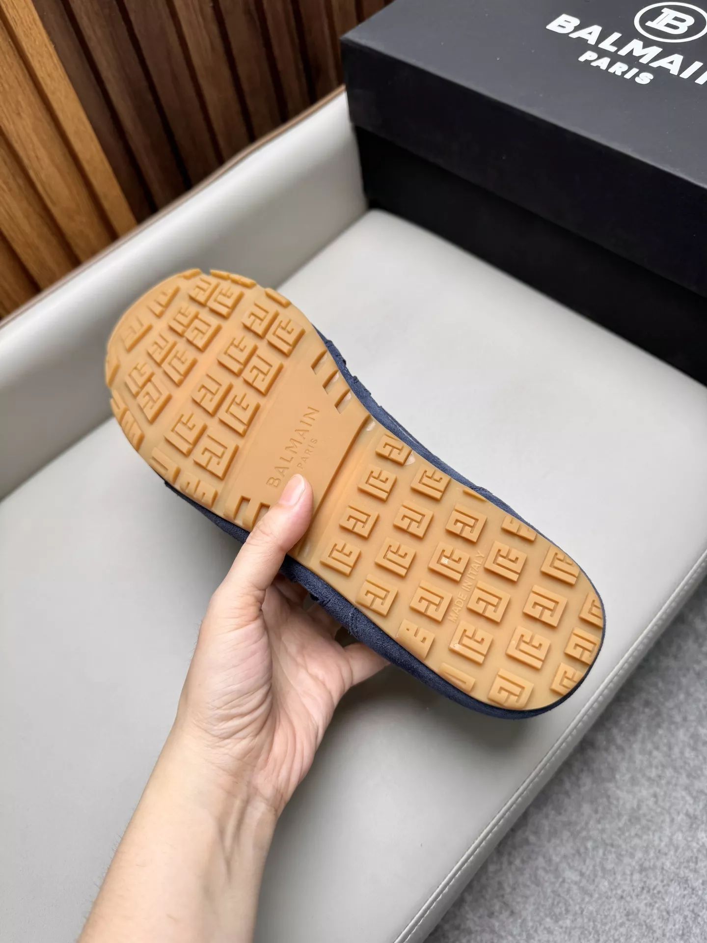 발망 스웨이드와 데님 패치 스니커즈 상세 이미지 9