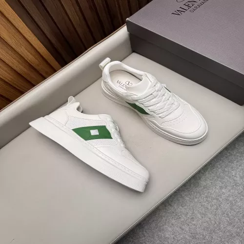 발렌티노 캐주얼 레이스 스니커