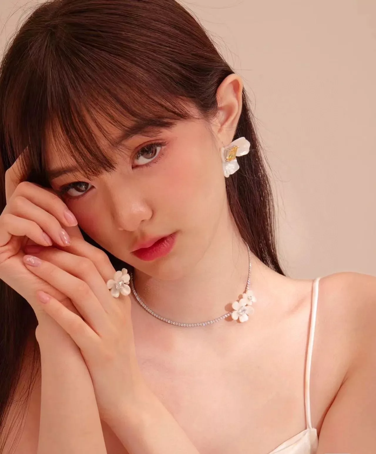 해팡 풀다이아 플라워 체인 장식 네크리스 상세 이미지 32