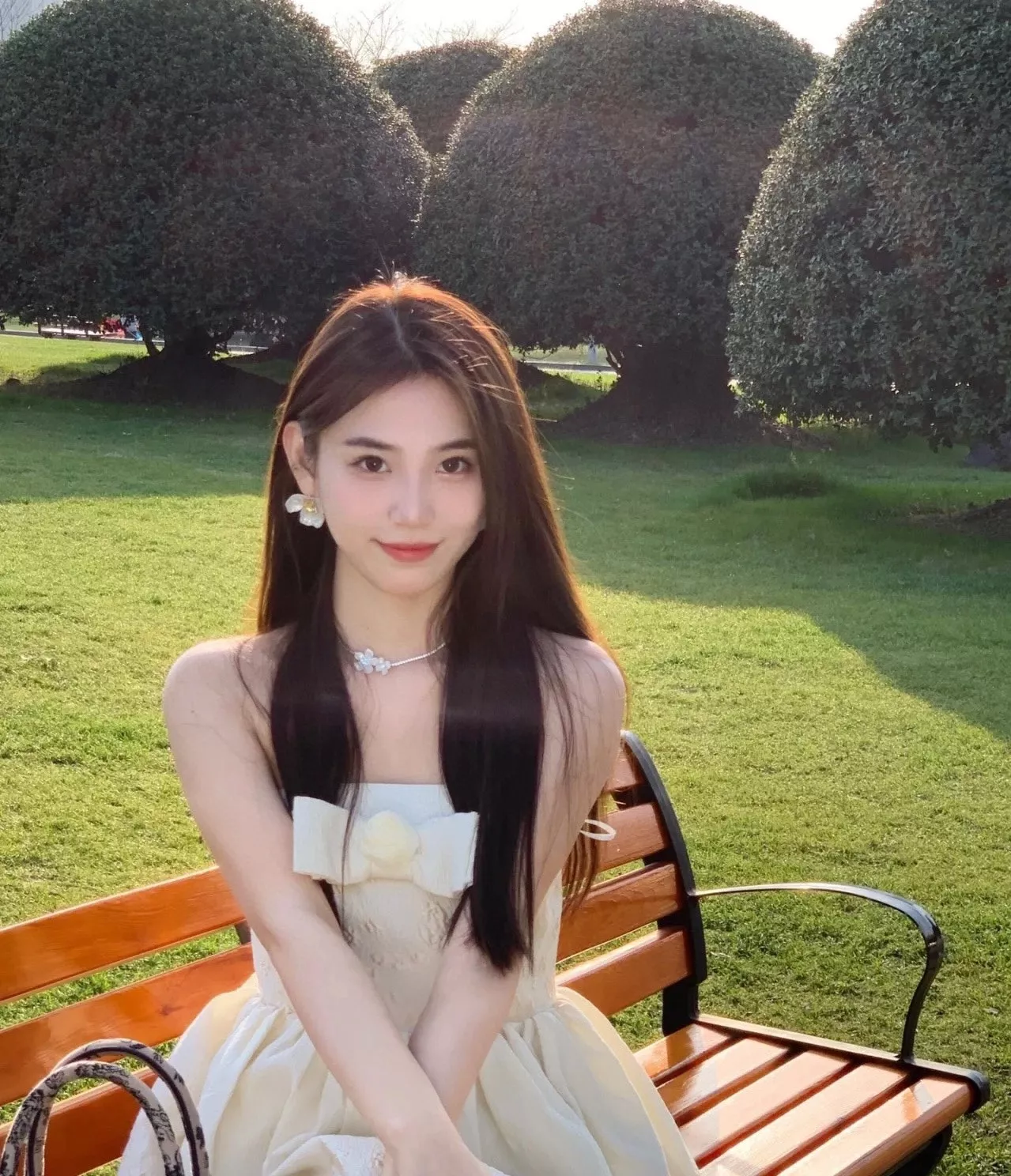 해팡 풀다이아 플라워 체인 장식 네크리스 상세 이미지 22