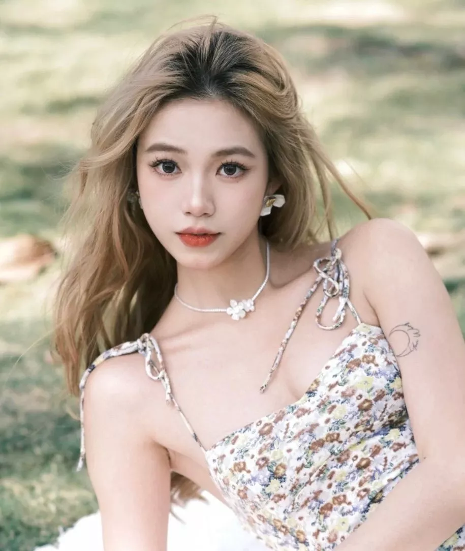 해팡 풀다이아 플라워 체인 장식 네크리스 상세 이미지 39