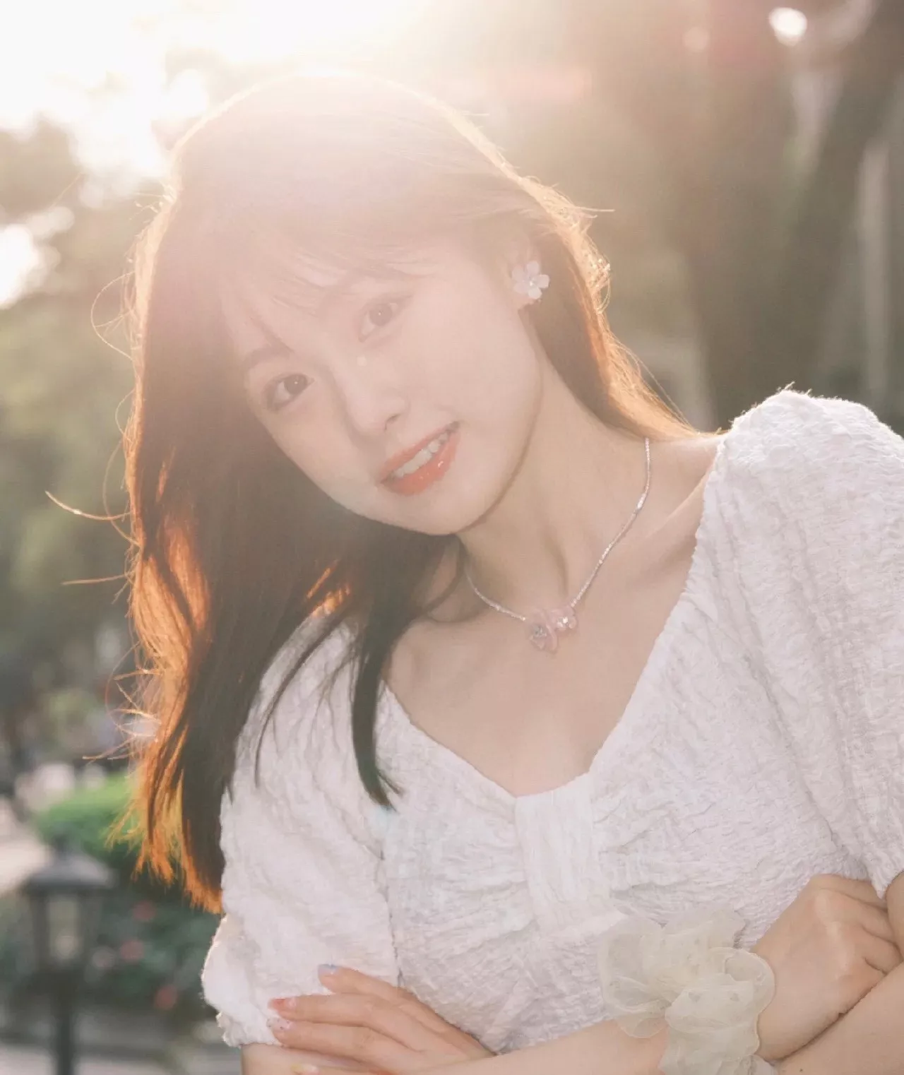 해팡 풀다이아 플라워 체인 장식 네크리스 상세 이미지 53