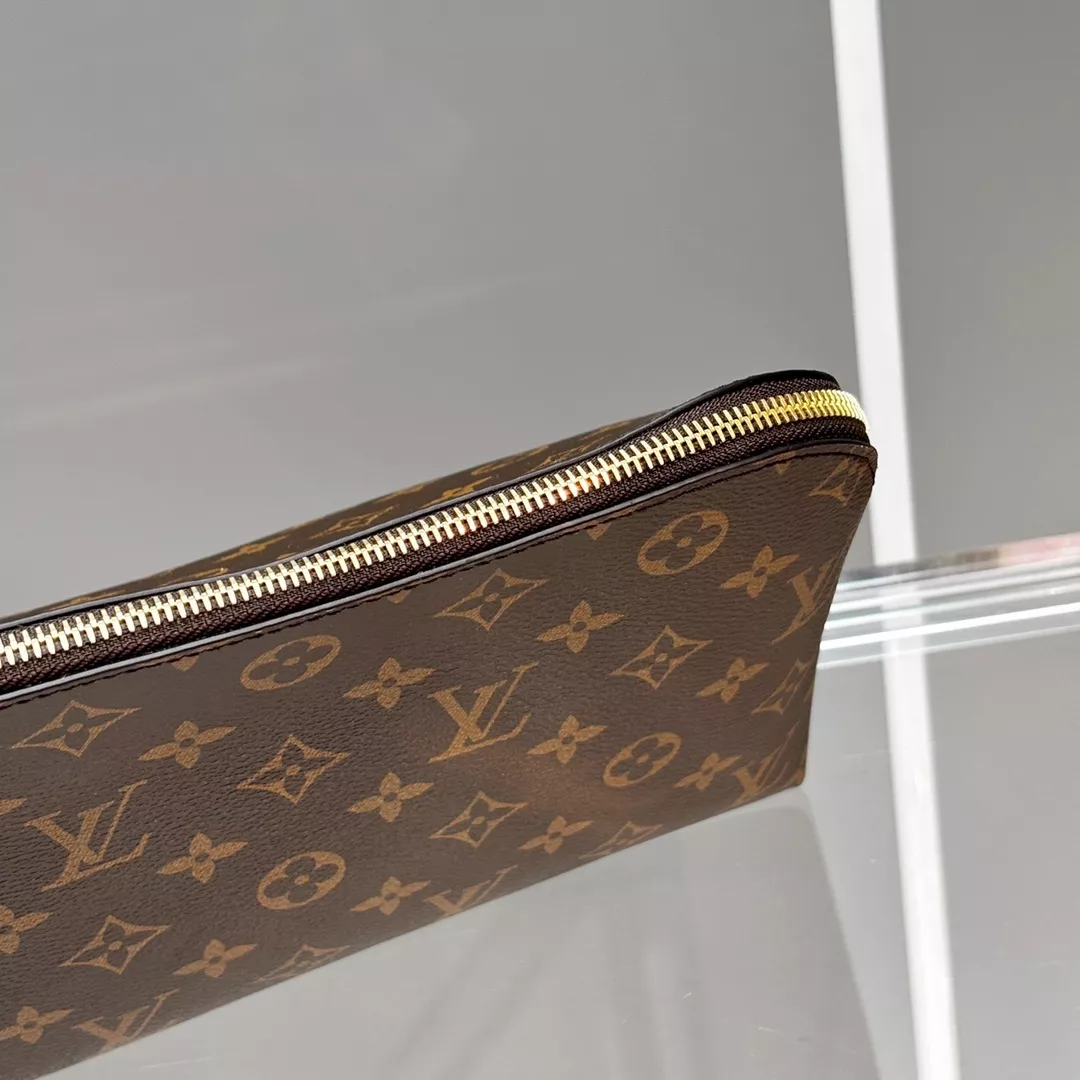 루이비통 에버 모어 모노그램 체인 핸드백 상세 이미지 21