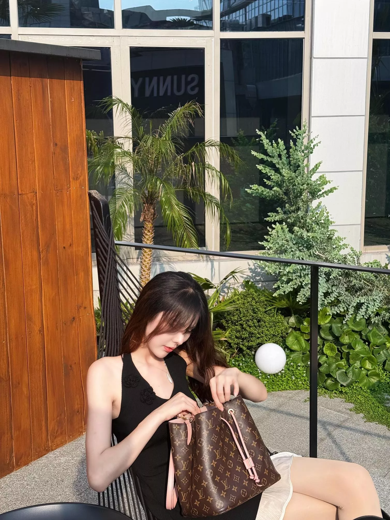 루이비통 네오노에 버킷 스타일 백 상세 이미지 110