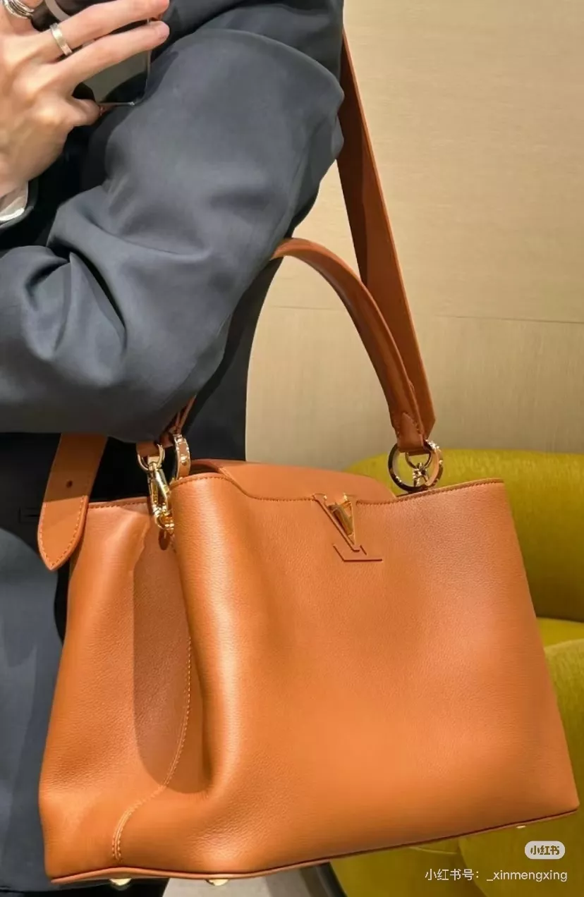 루이비통 카퓌신 대형 핸드백 상세 이미지 21