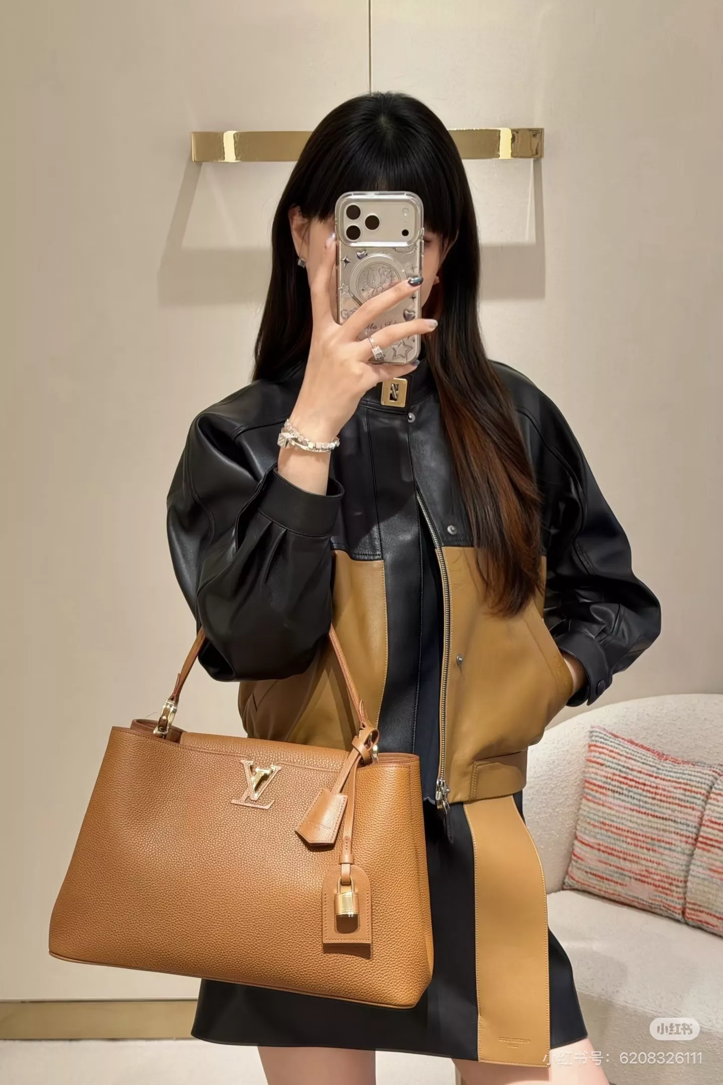 루이비통 카퓌신 대형 핸드백 상세 이미지 15