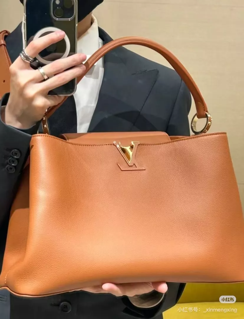 루이비통 카퓌신 대형 핸드백 상세 이미지 20