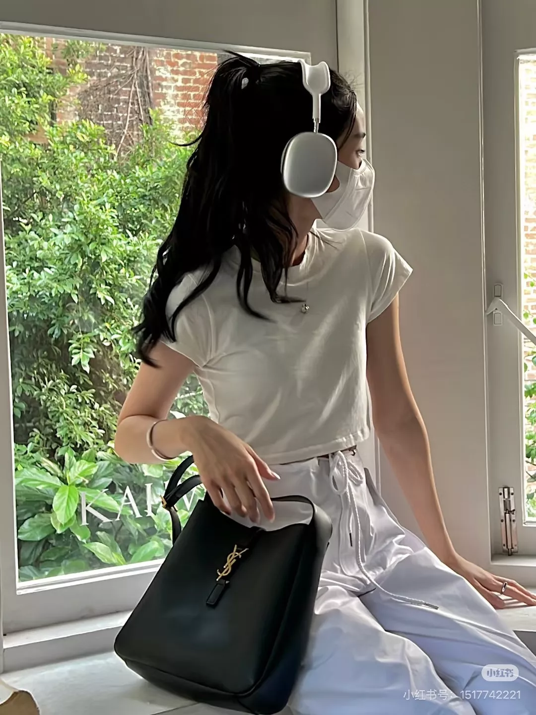 입생로랑 가비 버킷 스타일 숄더 백 상세 이미지 17