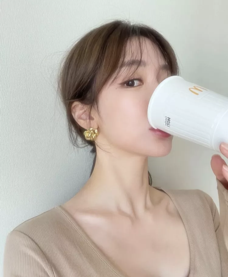 샤넬 빈티지 무드 플라워 이어링 상세 이미지 30