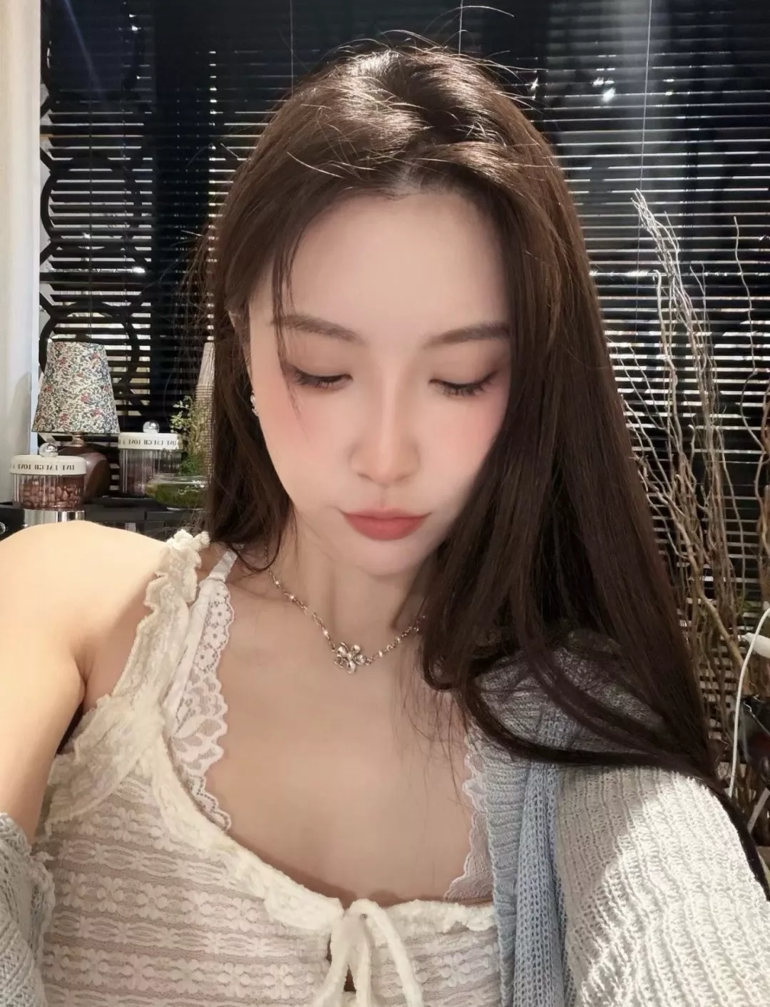 샤넬 진주와 플라워 포인트 네크리스 상세 이미지 8