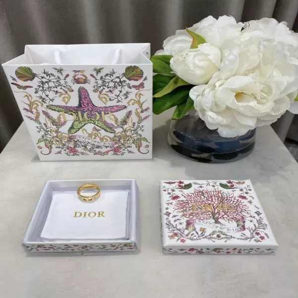 디올 CD 워터드롭 큐빅 포인트 링