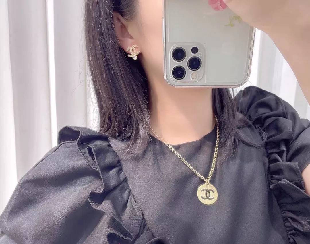 샤넬 더블씨 단일 스톤 이어 액세서리 상세 이미지 19