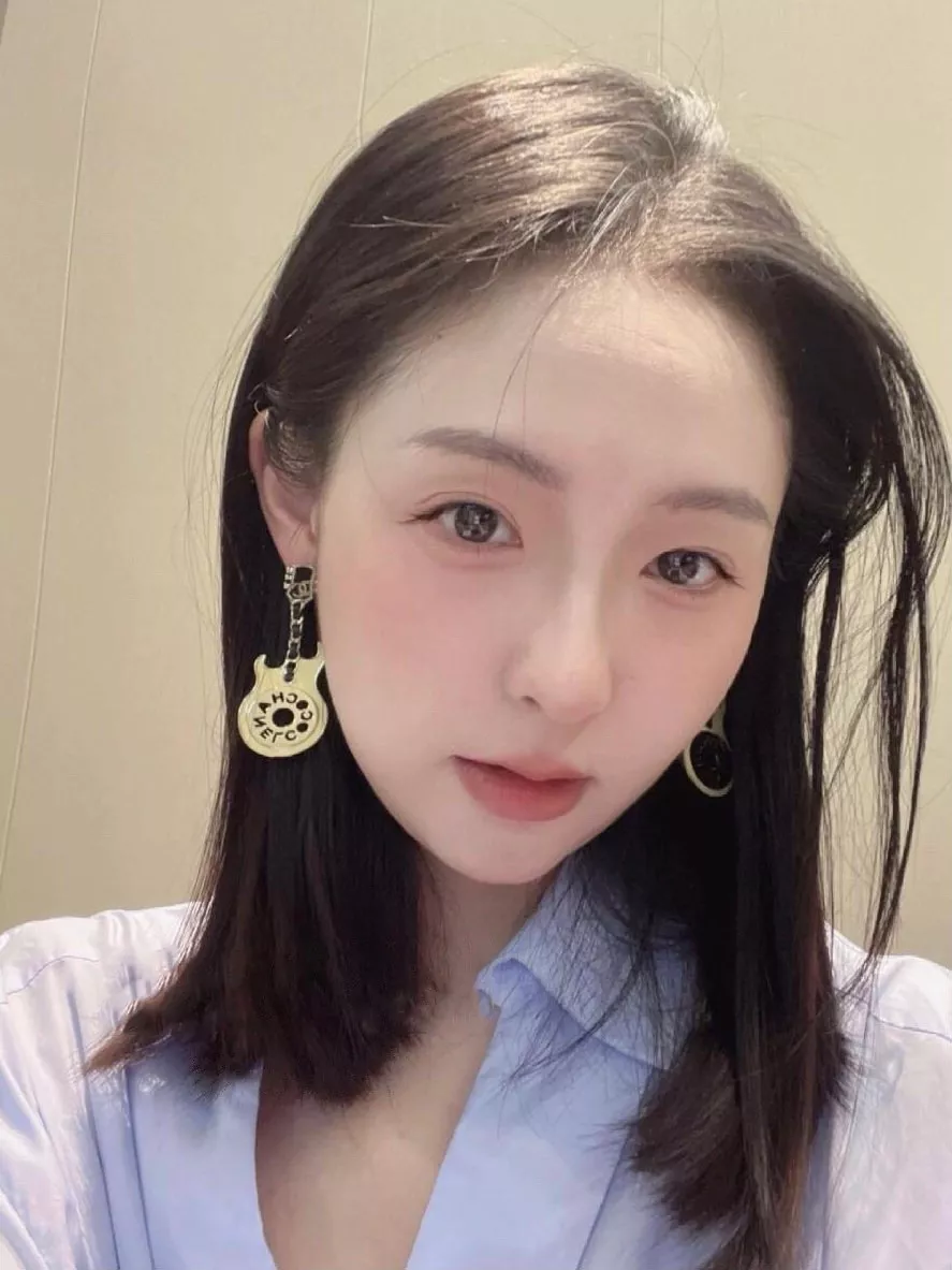 샤넬 아보카도 그린 기타 모티브 이어 액세서리 상세 이미지 11