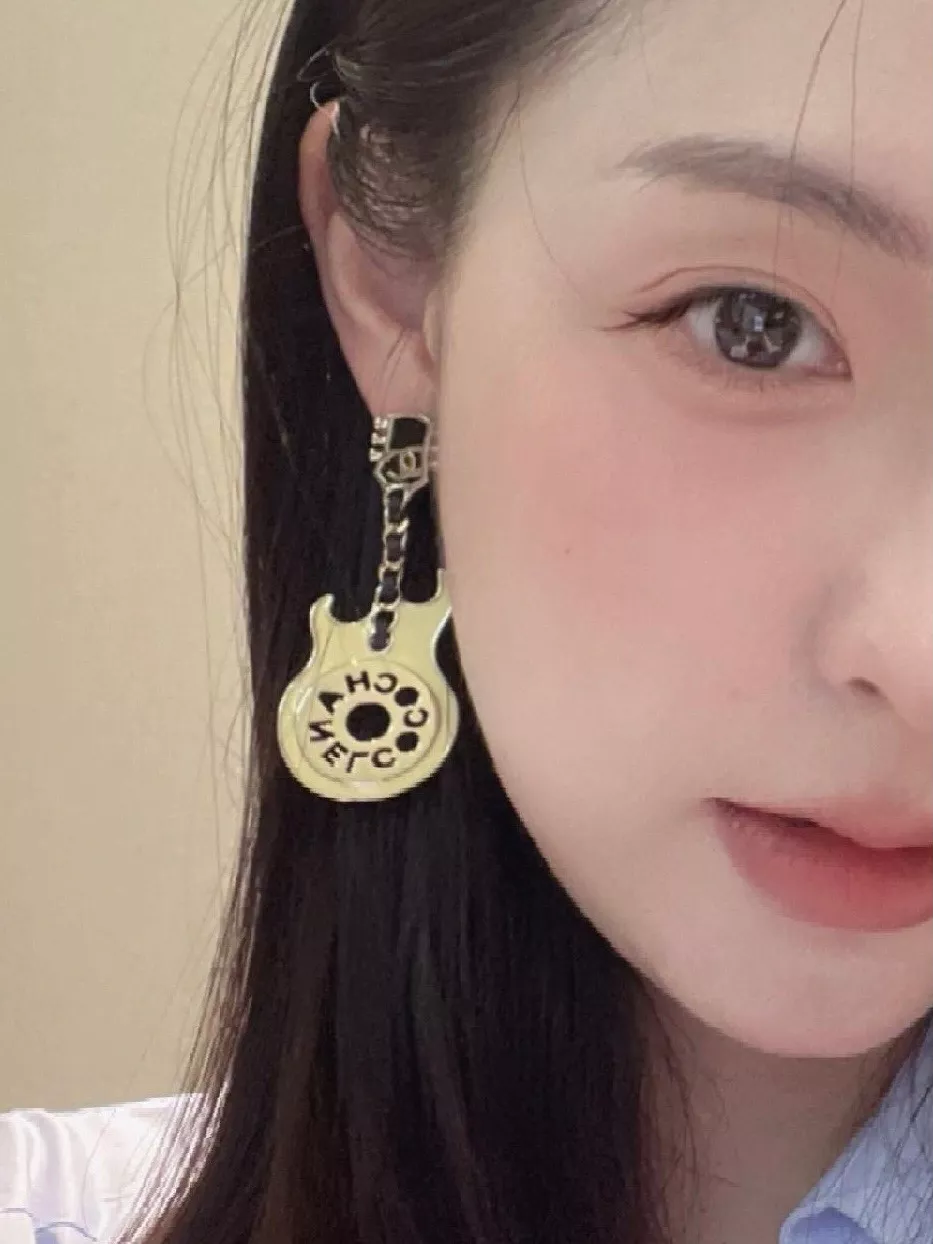 샤넬 아보카도 그린 기타 모티브 이어 액세서리 상세 이미지 15