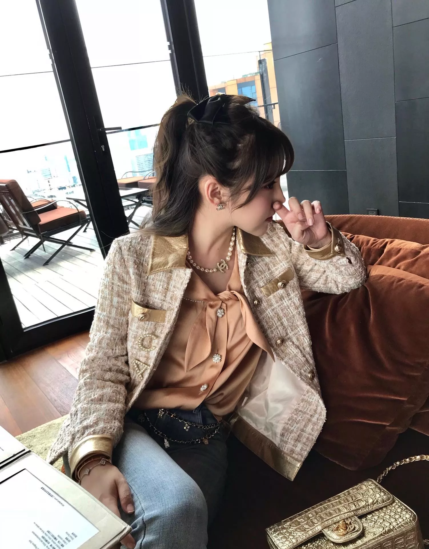 샤넬 클래식 진주 장식 네크리스 상세 이미지 18