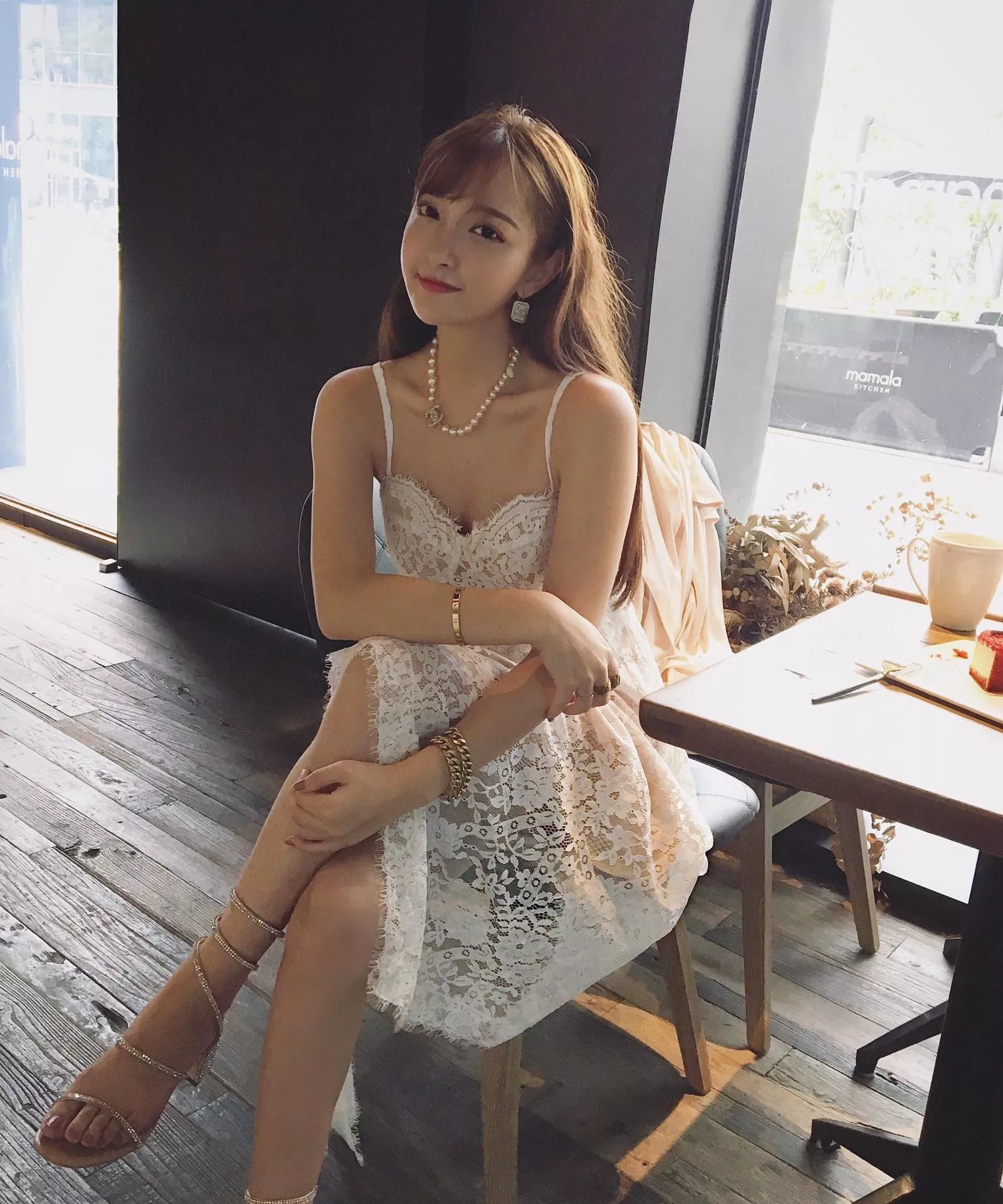 샤넬 클래식 진주 장식 네크리스 상세 이미지 23