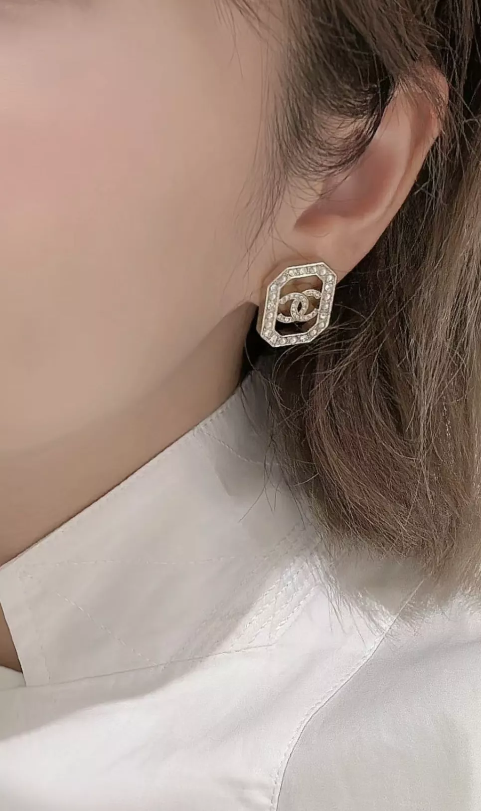 샤넬 진주와 크리스탈 포인트 이어링 상세 이미지 12