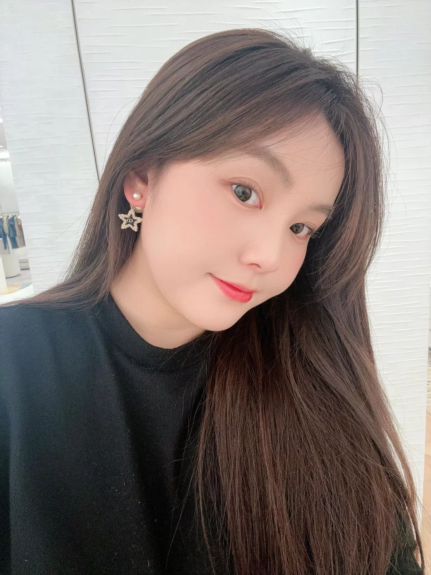 디올 CD 진주 포인트 스타 이어링 상세 이미지 21