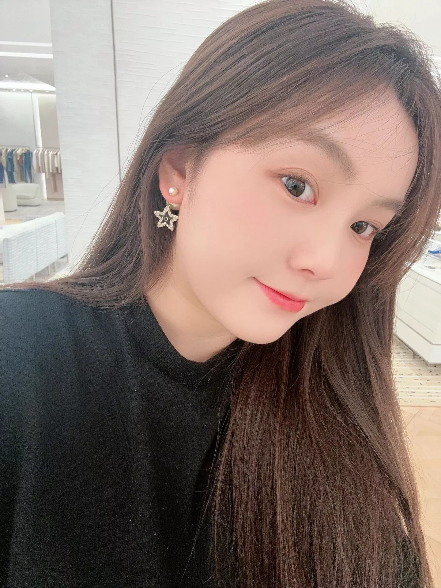 디올 CD 진주 포인트 스타 이어링 상세 이미지 11