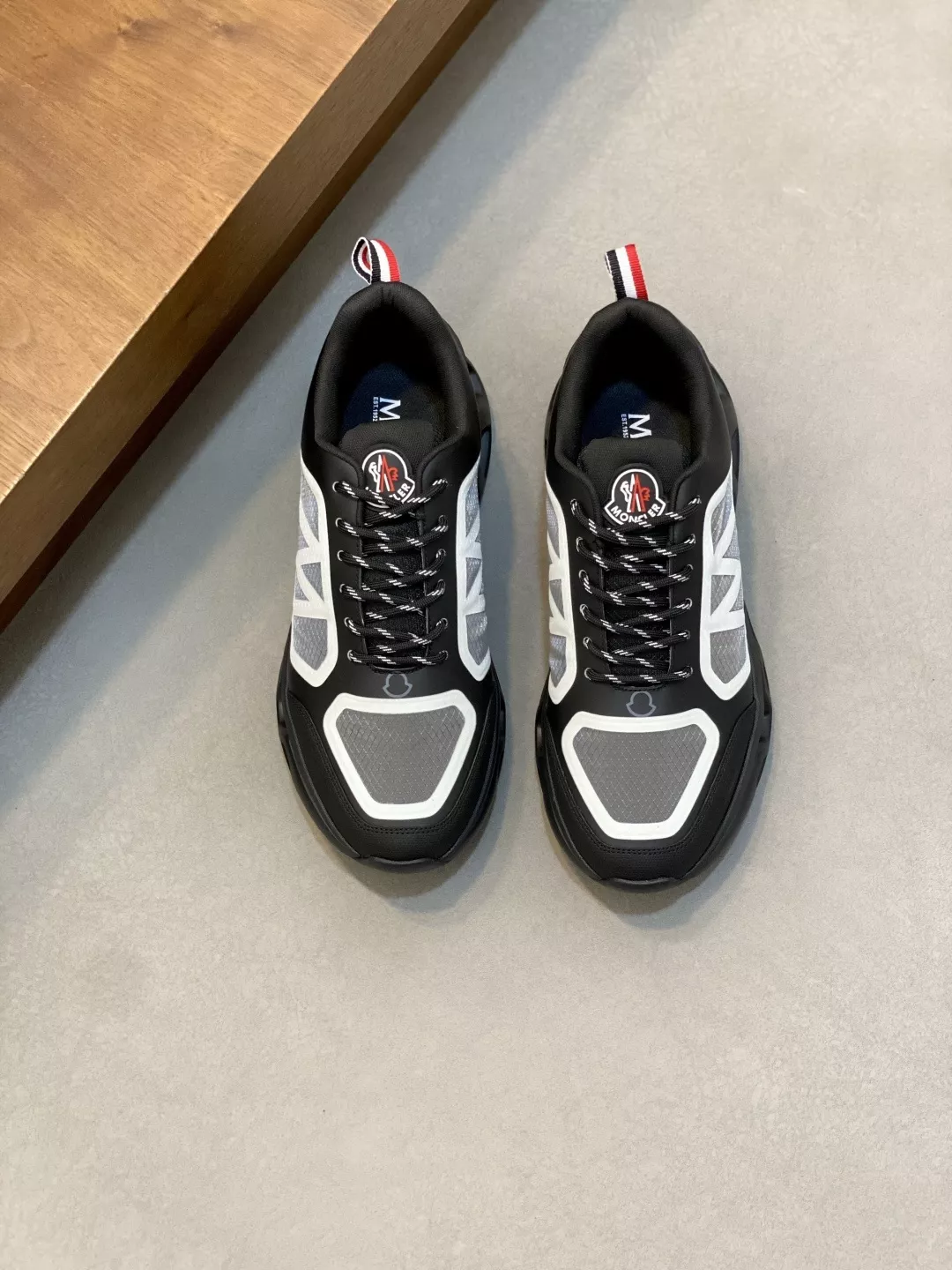 몽클레어 남성 메쉬 배색 운동화 상세 이미지 1
