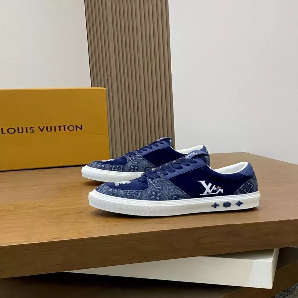 루이비통 캐주얼 레더 스니커즈