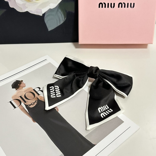 미우미우 리본 포인트 빈티지 무드 머리장식
