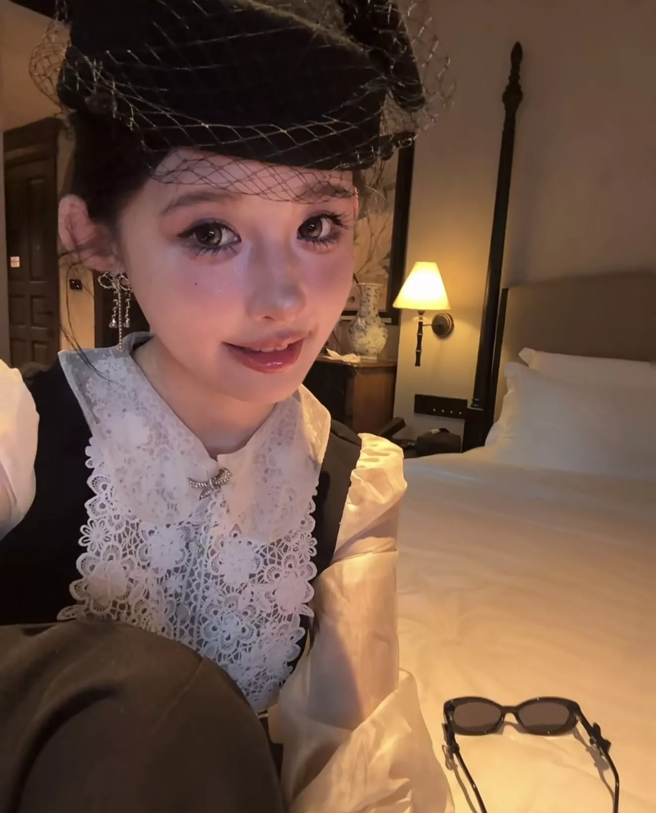 샤넬 블랙 리본 태슬 이어 액세서리 상세 이미지 10