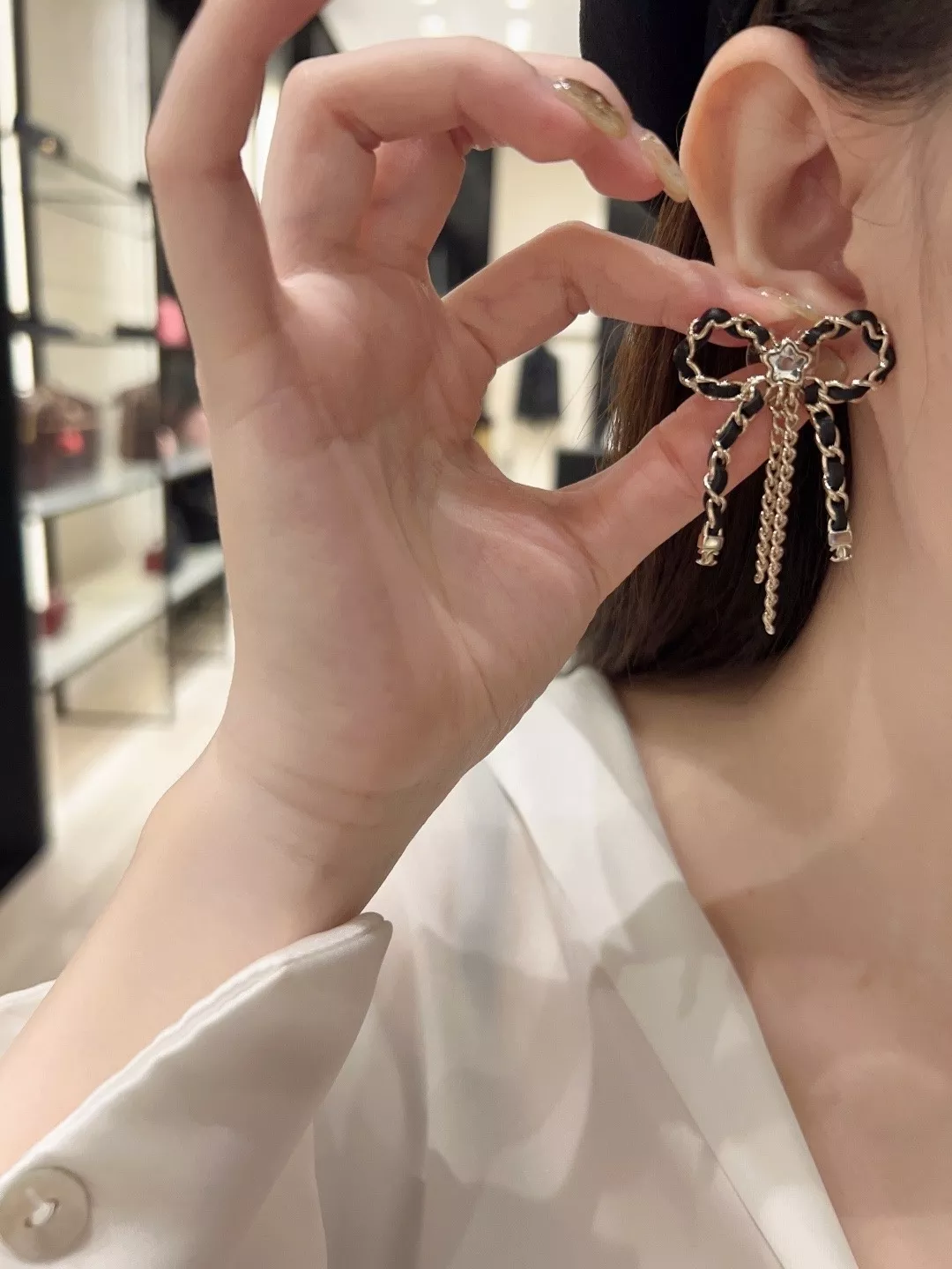 샤넬 블랙 리본 태슬 이어 액세서리 상세 이미지 18