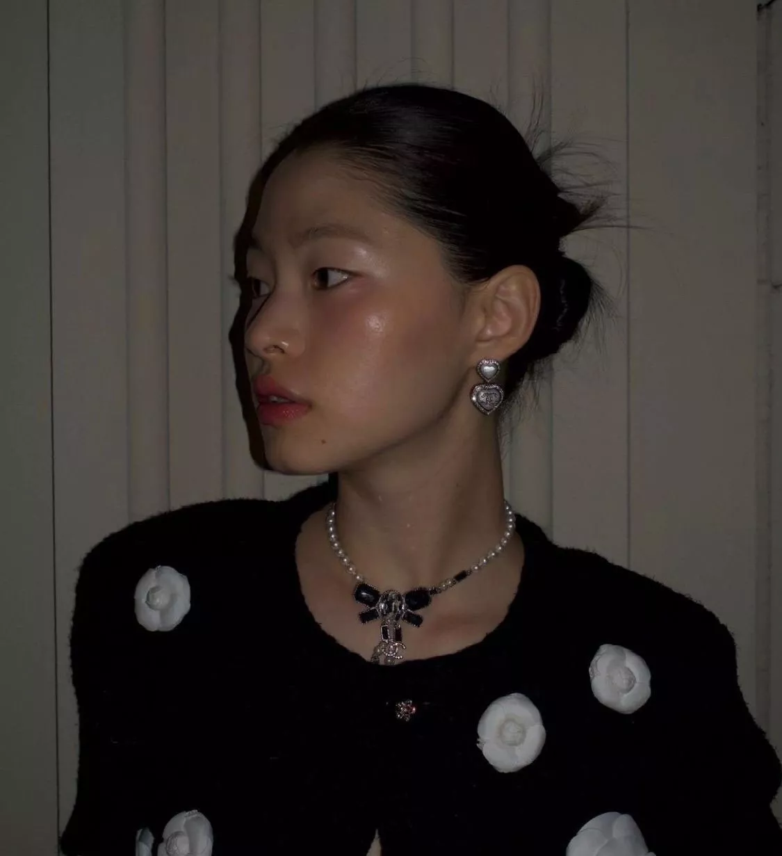 샤넬 실버 하트 드롭 이어링 상세 이미지 12