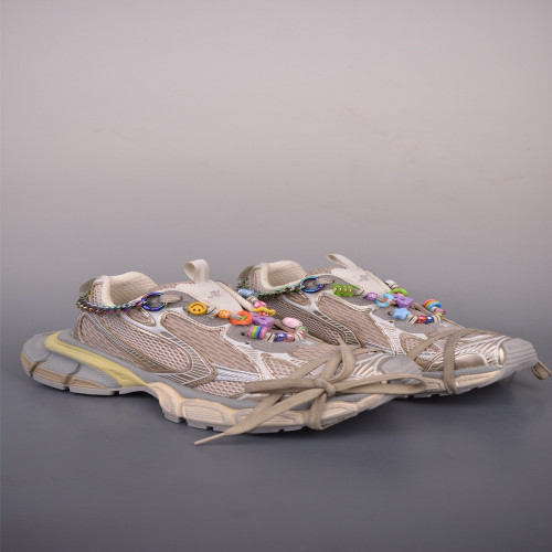 발렌시아가 팬텀 3XL 레이스업 러닝화