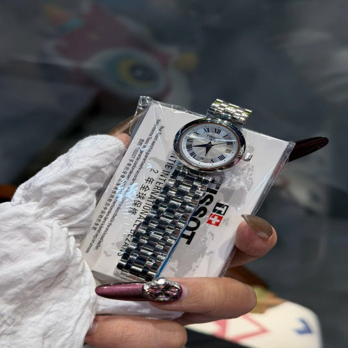 티쏘 카리 작은 얼굴 메탈 손목시계