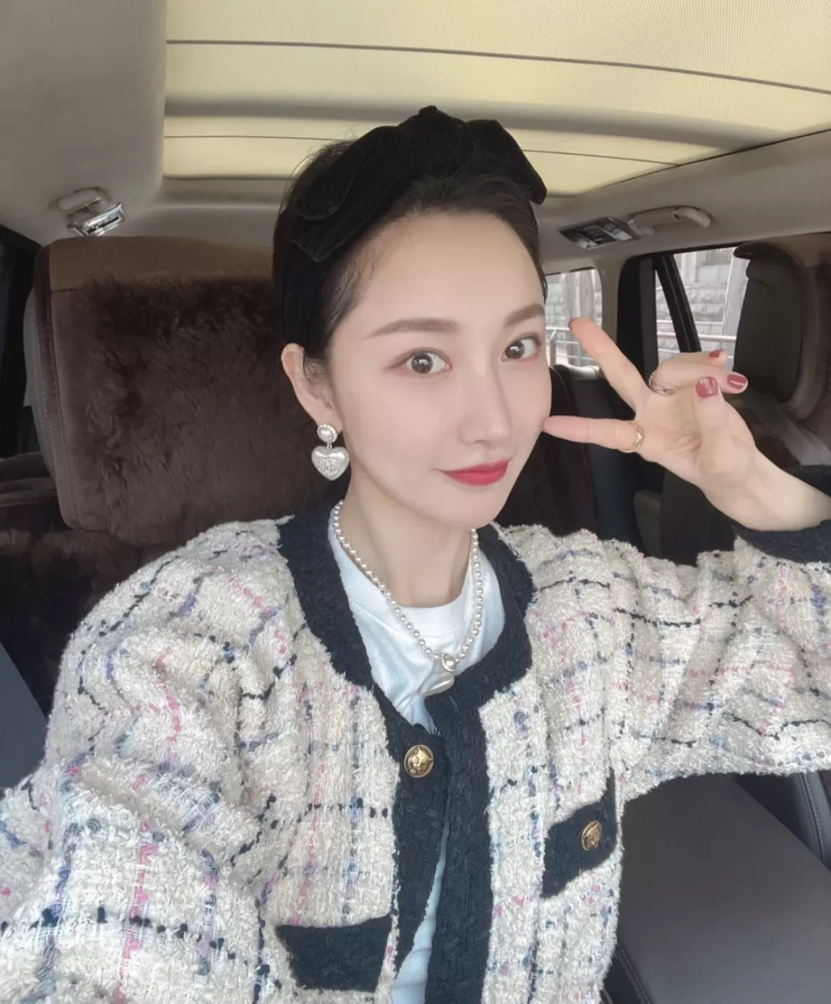 샤넬 하트 진주 이어링 상세 이미지 40