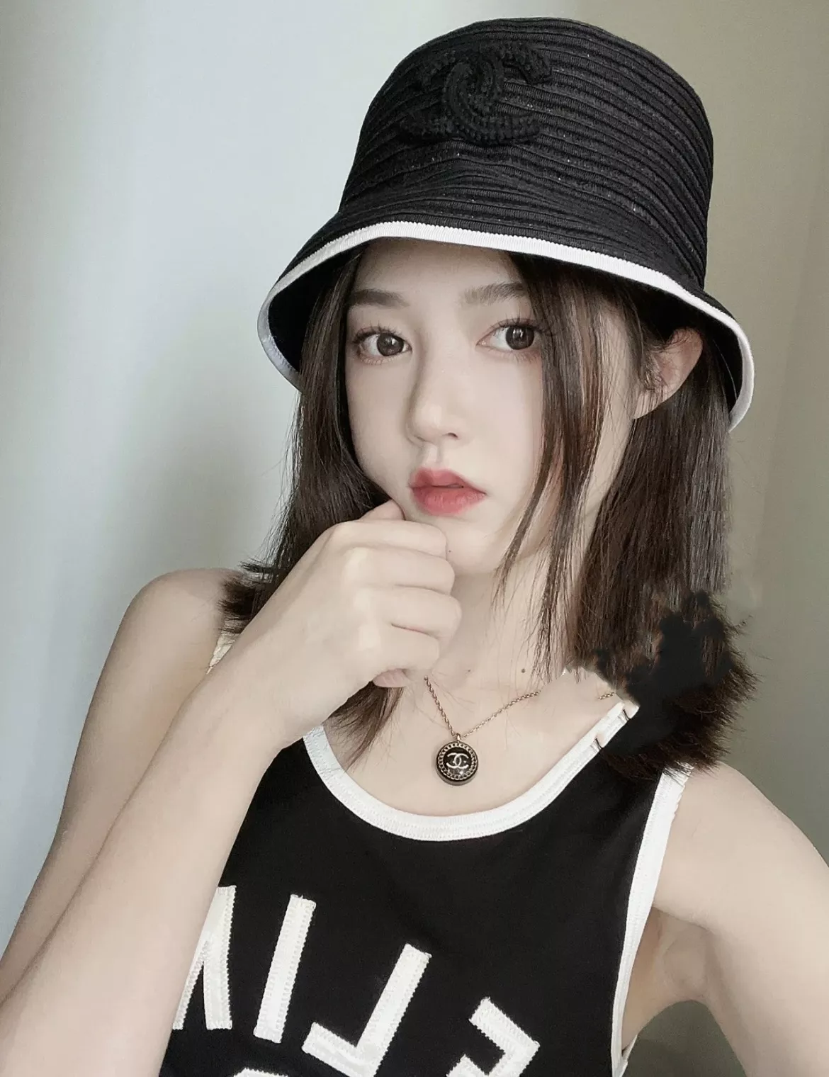 샤넬 아크릴 라운드 펜던트 네크리스 상세 이미지 10