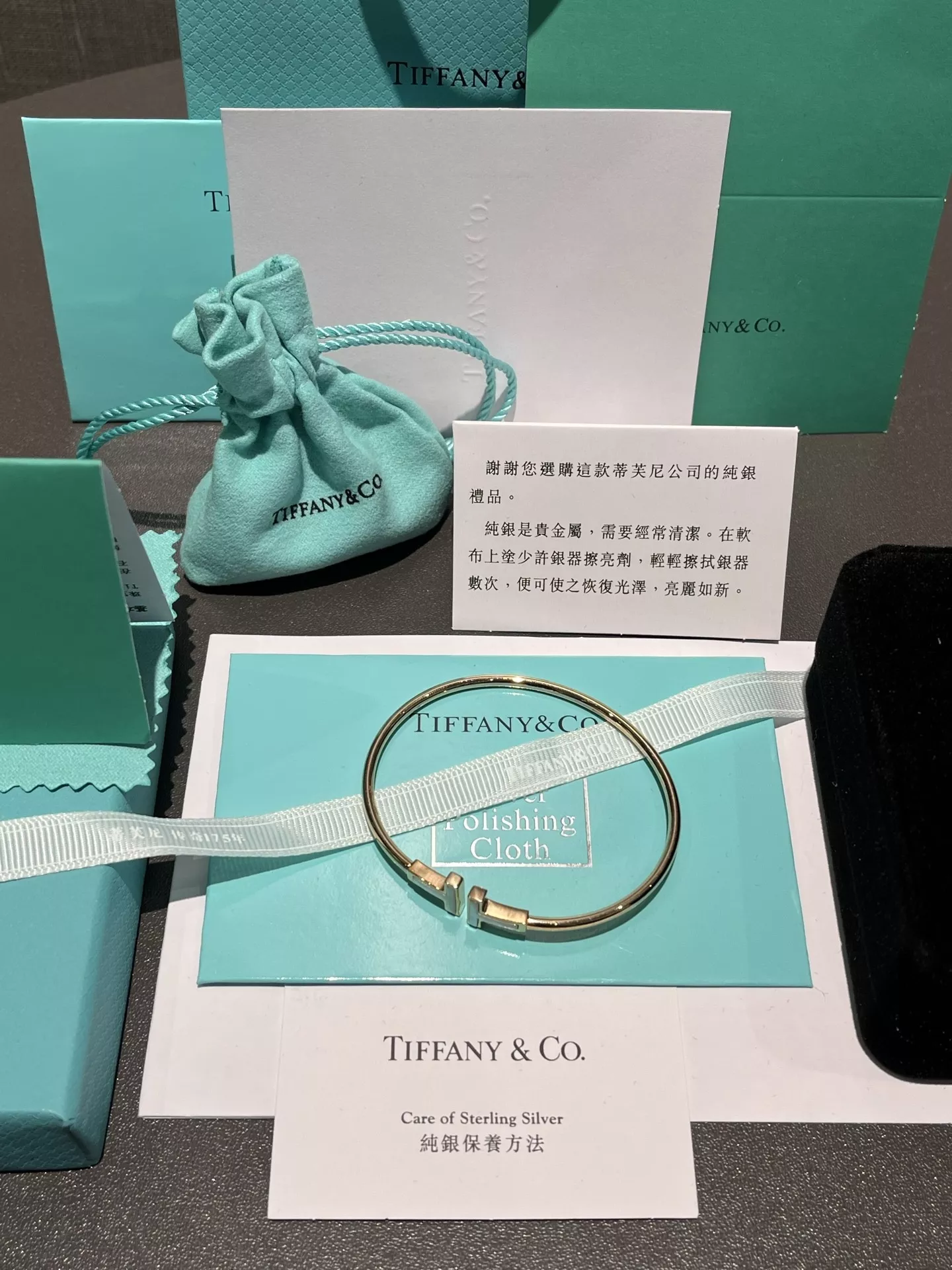 티파니앤코 화이트 자개 오픈 뱅글 상세 이미지 8