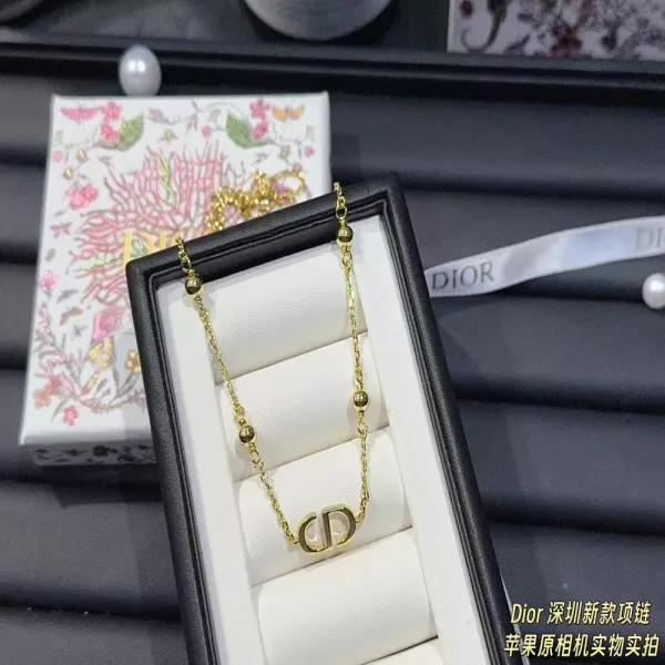 디올 로고 포인트 체인 주얼리