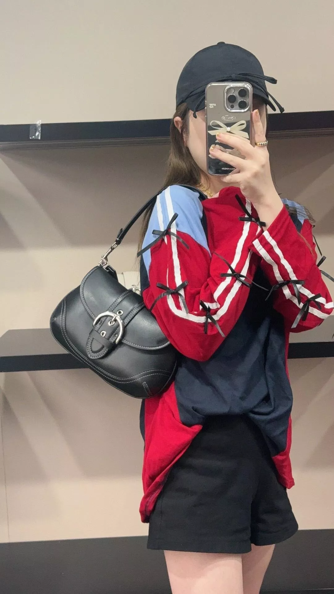 코치 빈티지 무드 플랩 겨드랑이백 상세 이미지 58