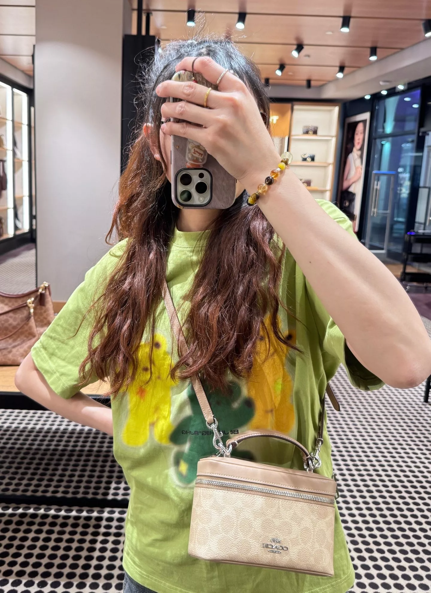 코치 레이너 박스 실루엣 백 상세 이미지 74