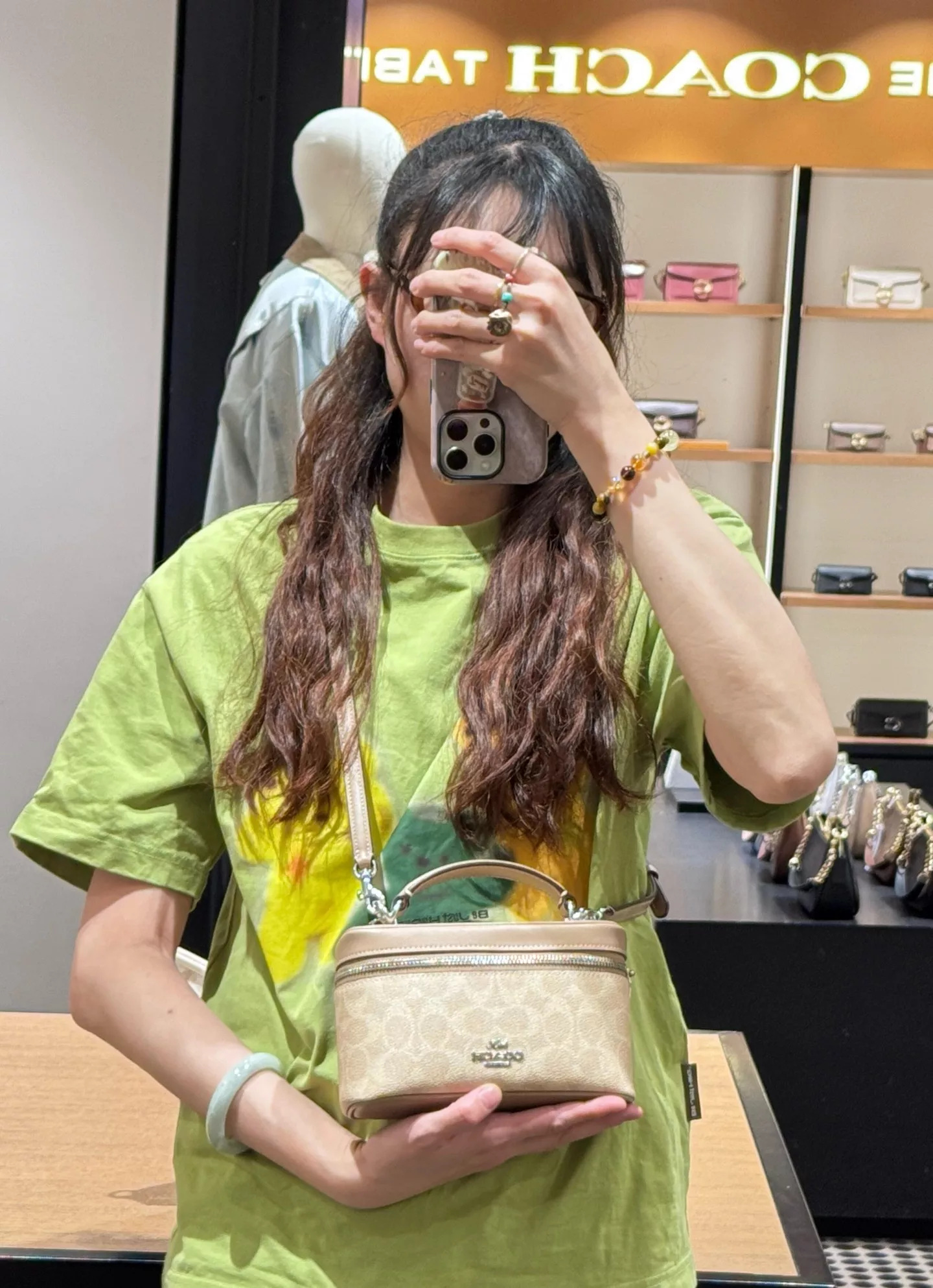 코치 레이너 박스 실루엣 백 상세 이미지 73