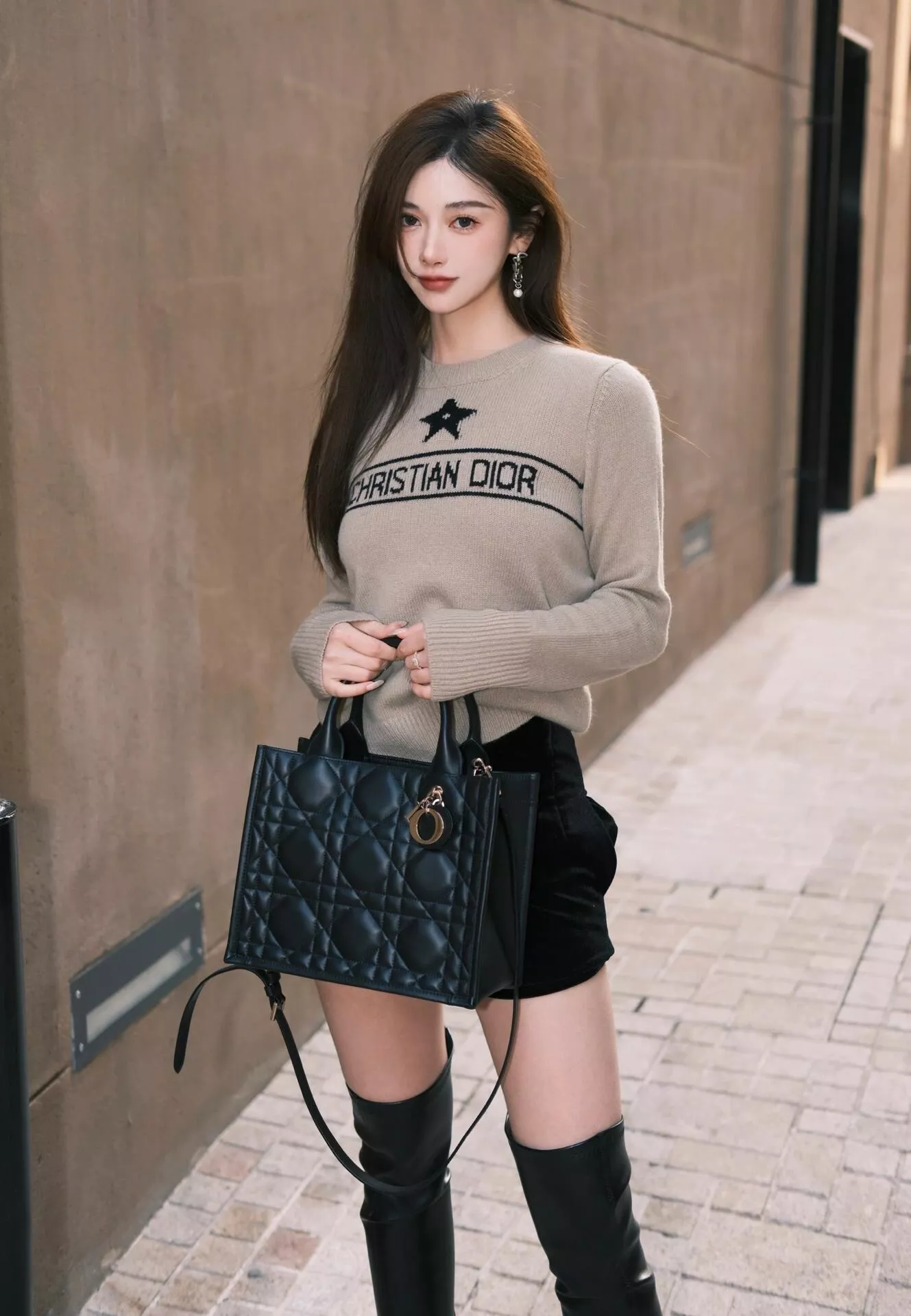 디올 가죽 까나쥬 패턴 탑핸들 백 상세 이미지 42