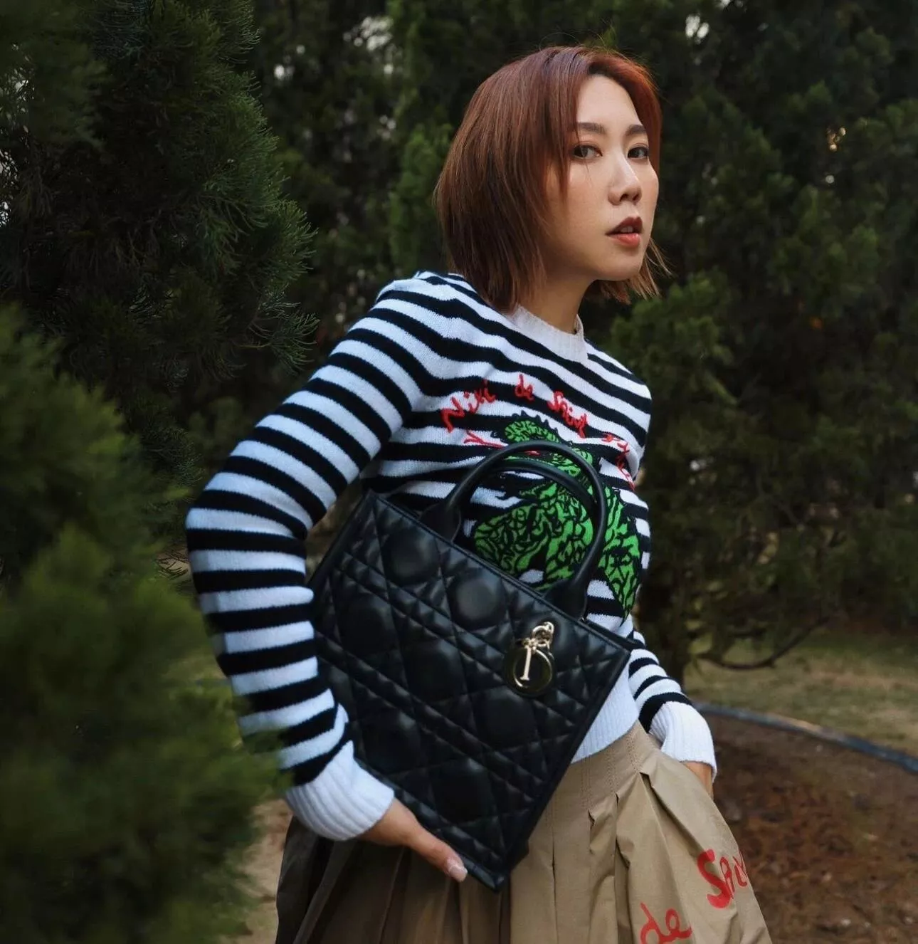 디올 가죽 까나쥬 패턴 탑핸들 백 상세 이미지 67